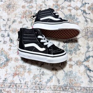 Vans Kids High-Top Sneakers in Black and White